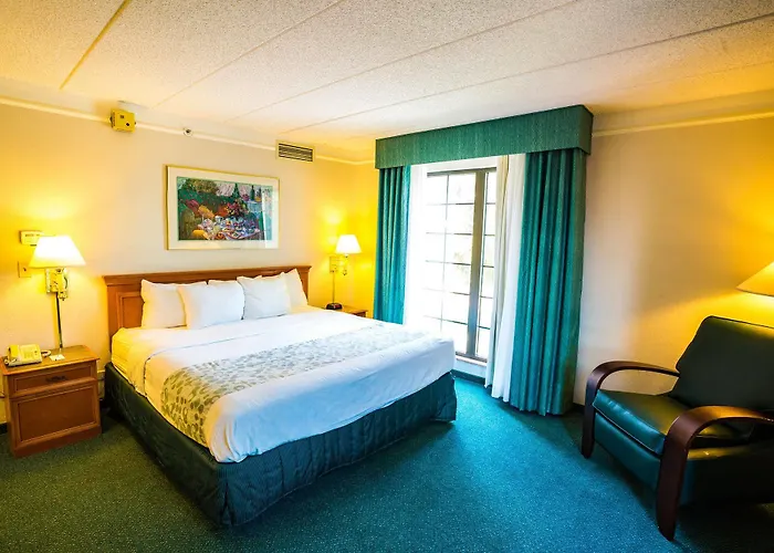 Country & By Radisson, Chicago-hoffman Hotel Hoffman Estates